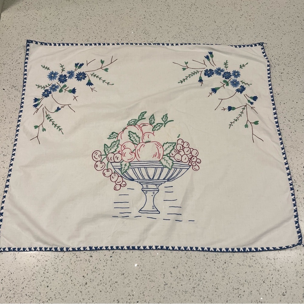 VINTAGE Embroidered Floral and Fruit Bowl Tablecloth Centerpiece | 27" Square